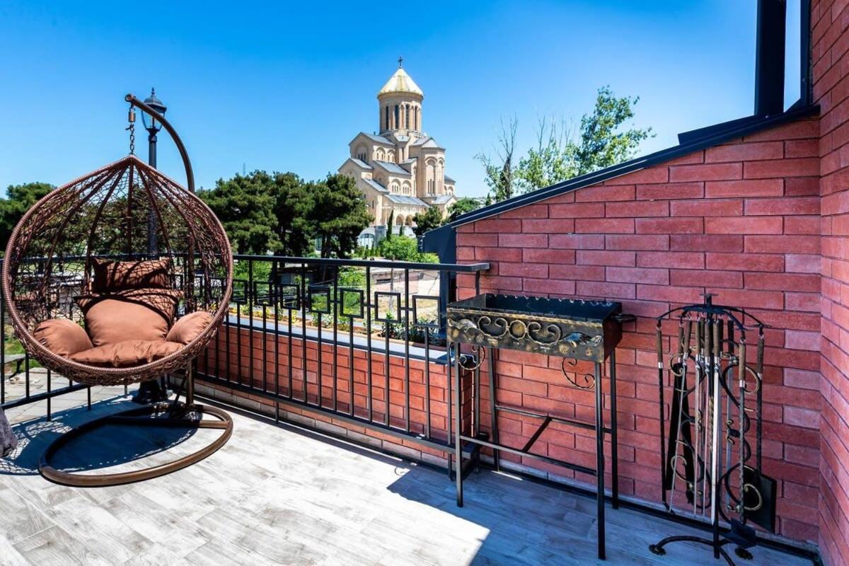 3Br Apt W Huge Terrace & Magnificent Views Tbilisi Eksteriør billede